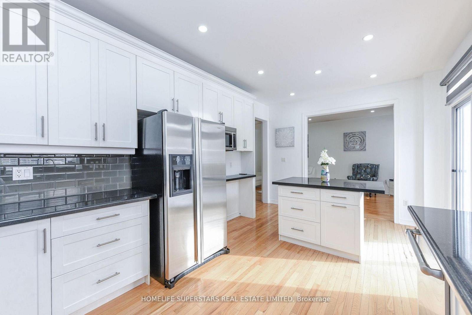 Resale Home, Detached, Legal Basement, Brampton East, L6P preview 9